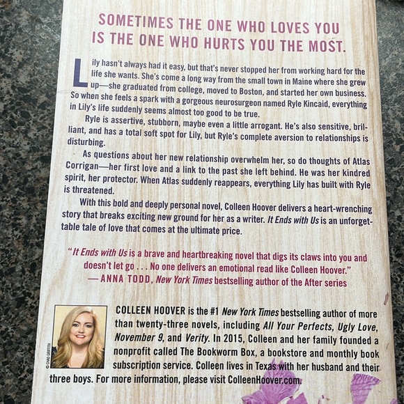 It Ends With Us softcover book - Picture 2 of 2